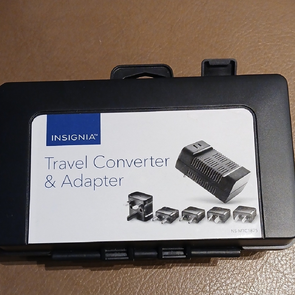 Insignia Black Travel Converter & Adapter